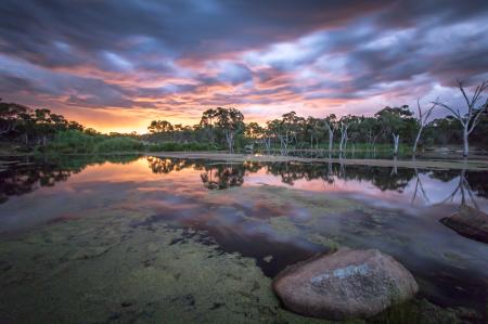 Couché de soleil et tempête nocturne Stanthorpe - Queensland Australie